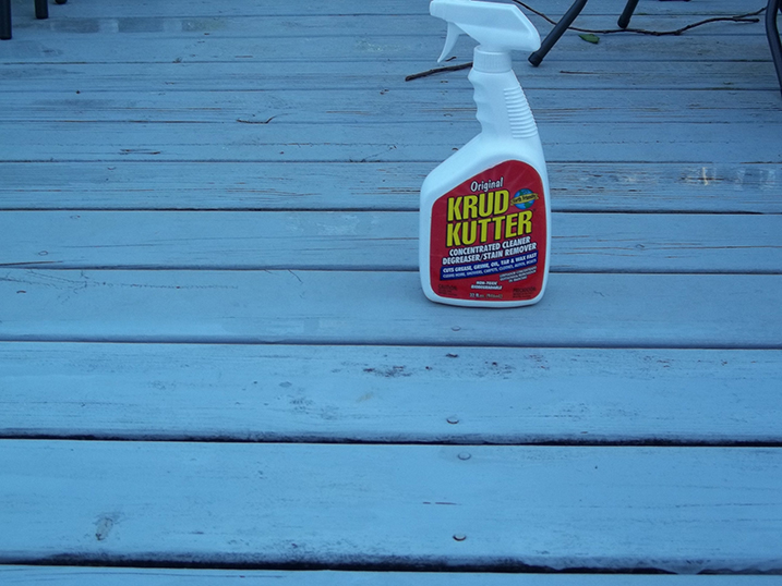 Remove Set in Grease Stains from your Deck